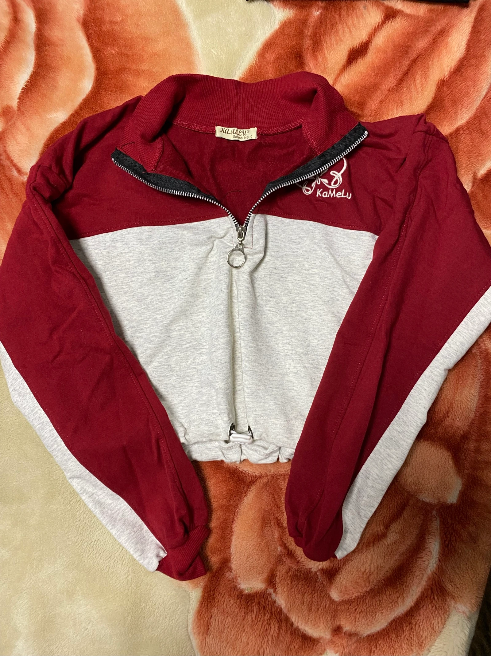 Suéter Crop KaMeLu - Estilo Esportivo - Bicolor Granate e Cinza – photo 2
